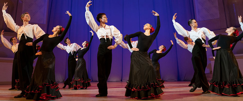 Концерт Школы-студии при ГААНТ имени Игоря Моисеева